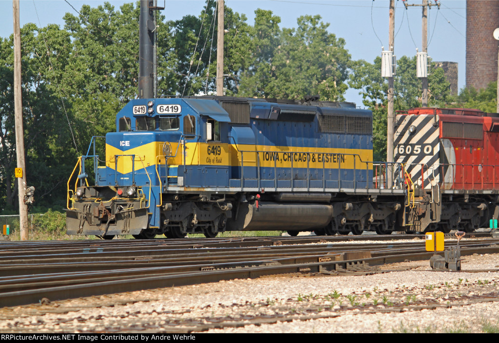 ICE 6419 "City of Rudd" leads this afternoon's 277 into Muskego Yard